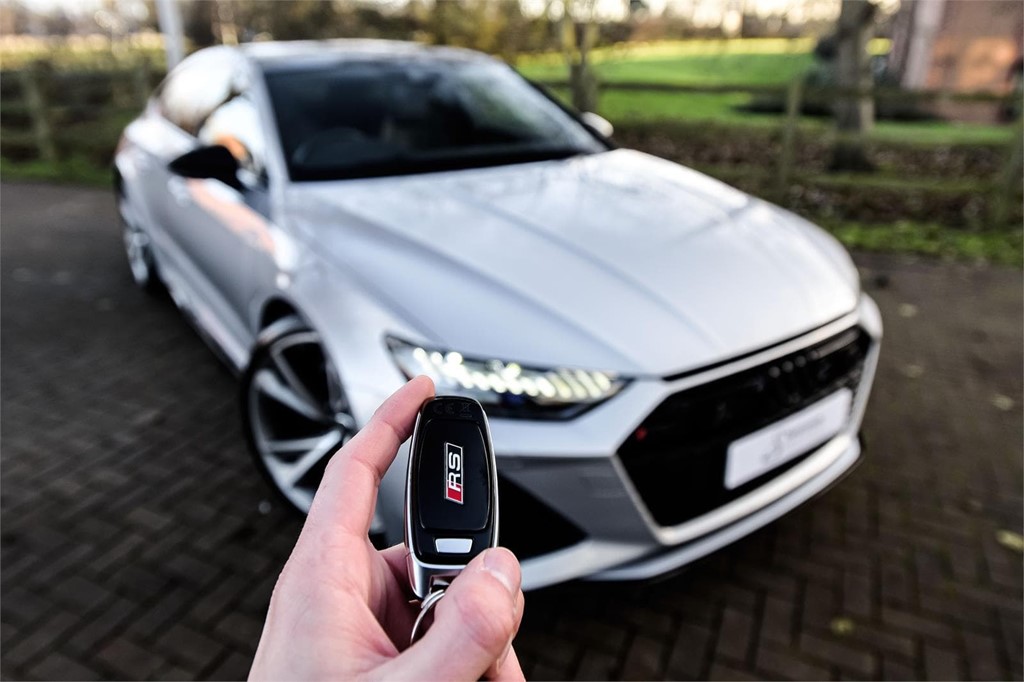 Reparación de llaves de coche con y sin mando