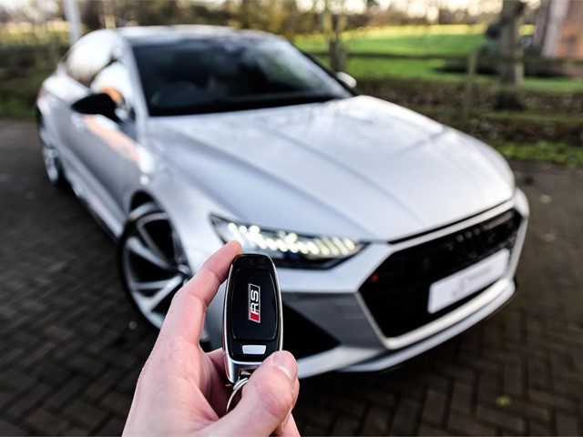 Reparación de llaves de coche con y sin mando